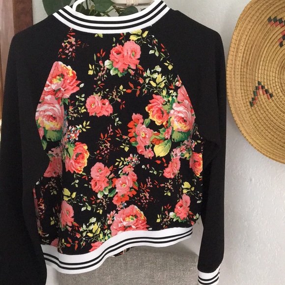 Sold - Picture 4 of 4